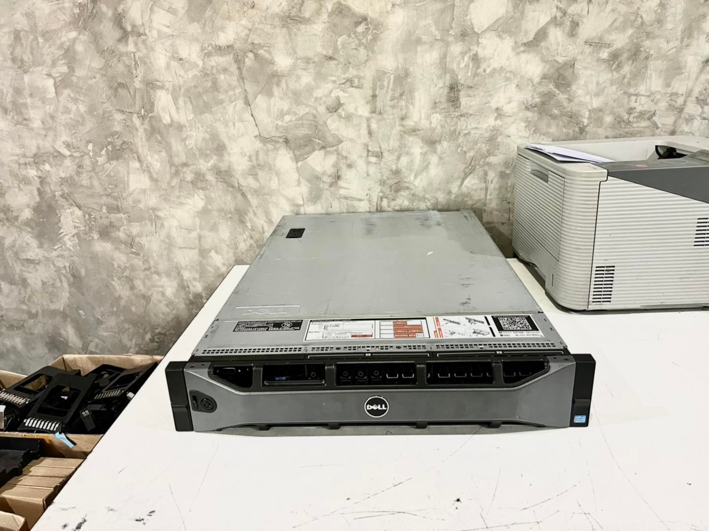 Server dell r720 2cpu 32gb 24cores server มือสองพร้อมใช้งาน