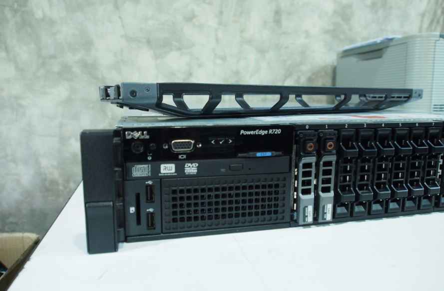 server dell r720 32gb 16cores มือสองพร้อมใช้งาน