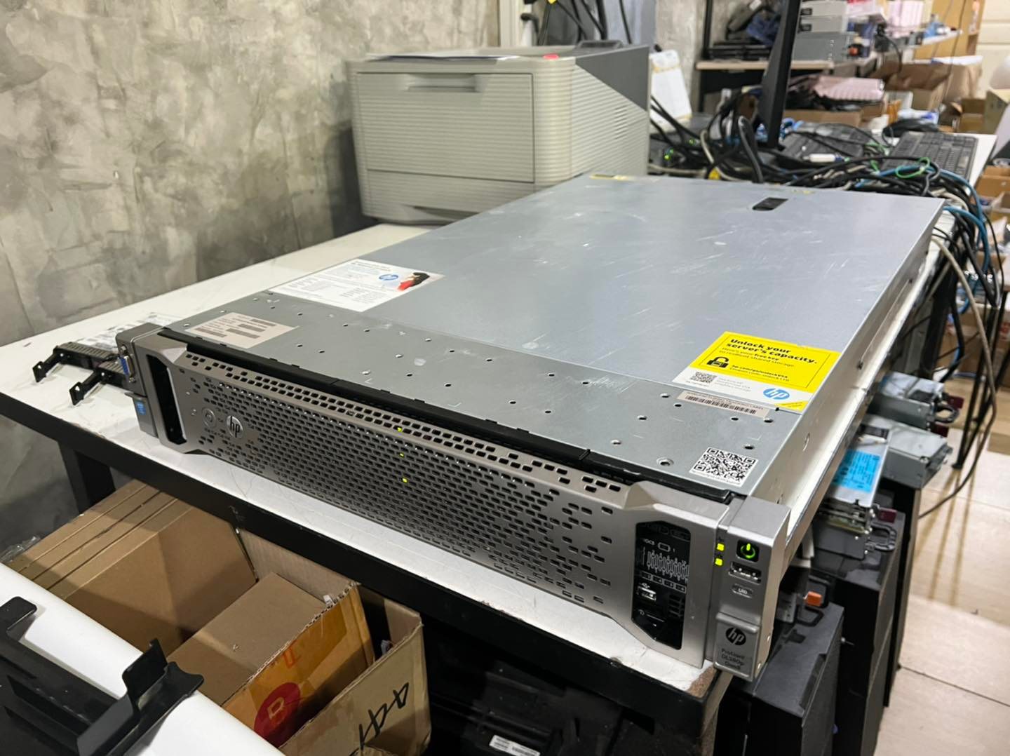 server hp dl380p g8 2cpu 32gb 20Cores มือสองพร้อมใช้งาน