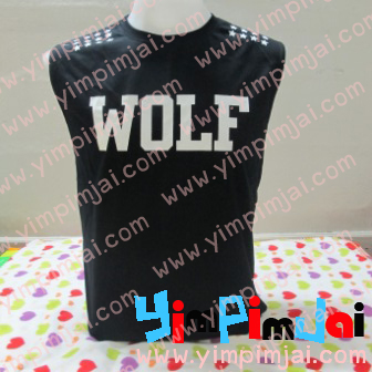เสื้อยืดแขนกุด wolf เลือกสีได้คะ