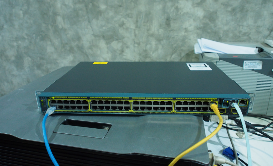 Cisco 2960S-48TS-S 10/100/1000 มือ 2 พร้อมใช้งาน