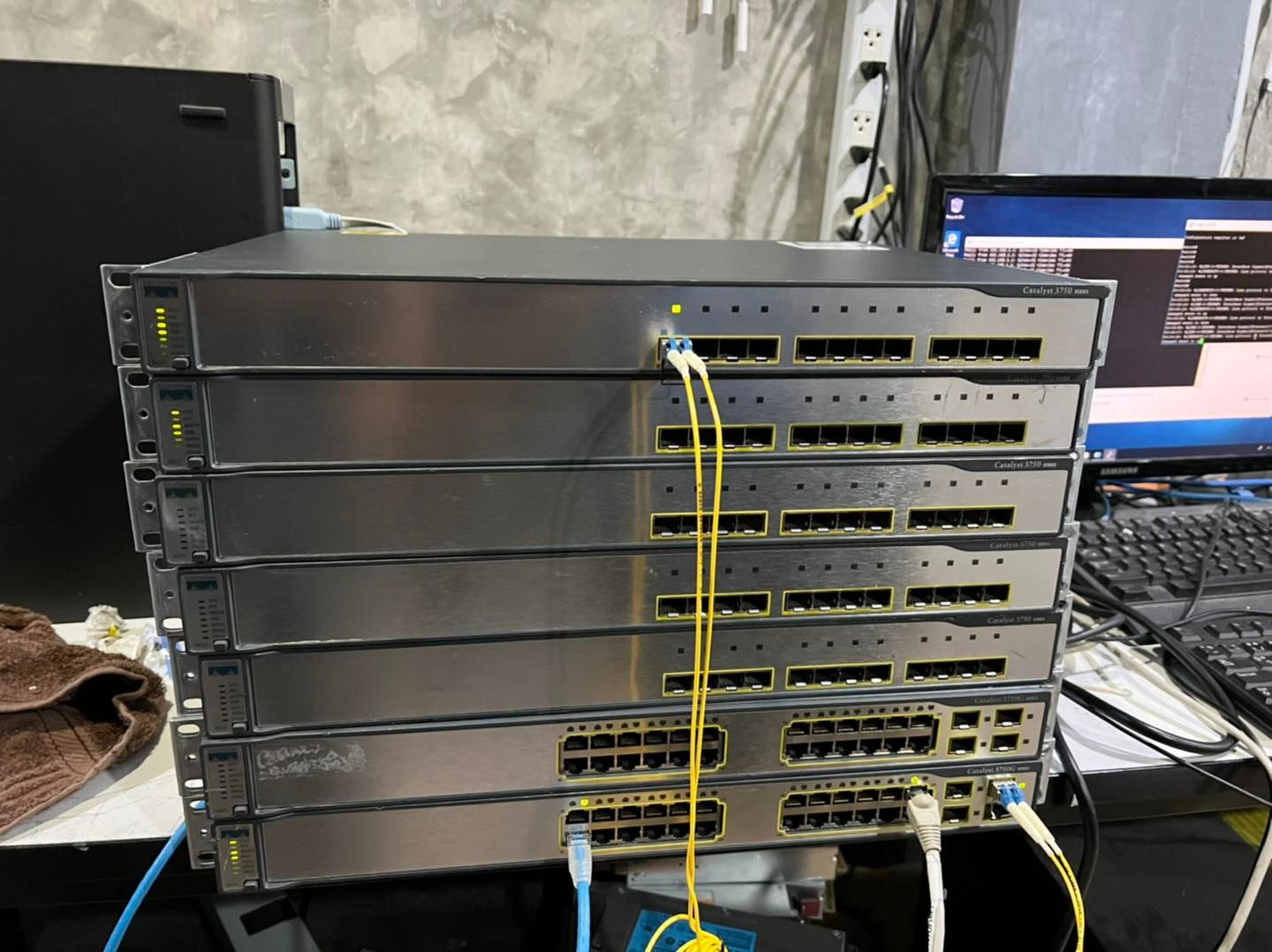 Cisco 3750G 12SFP switch มือสองพร้อมใช้งาน