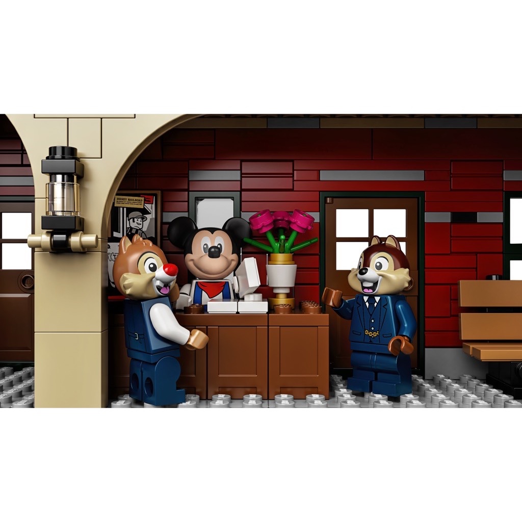 LEGO Exclusives 71044 Disney Train and Station