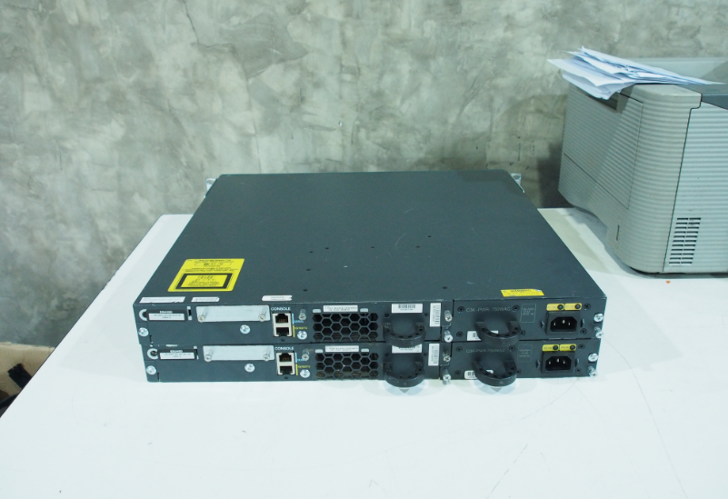 Cisco C3560E 48PoE Gig มือ 2 พร้อมใช้งาน
