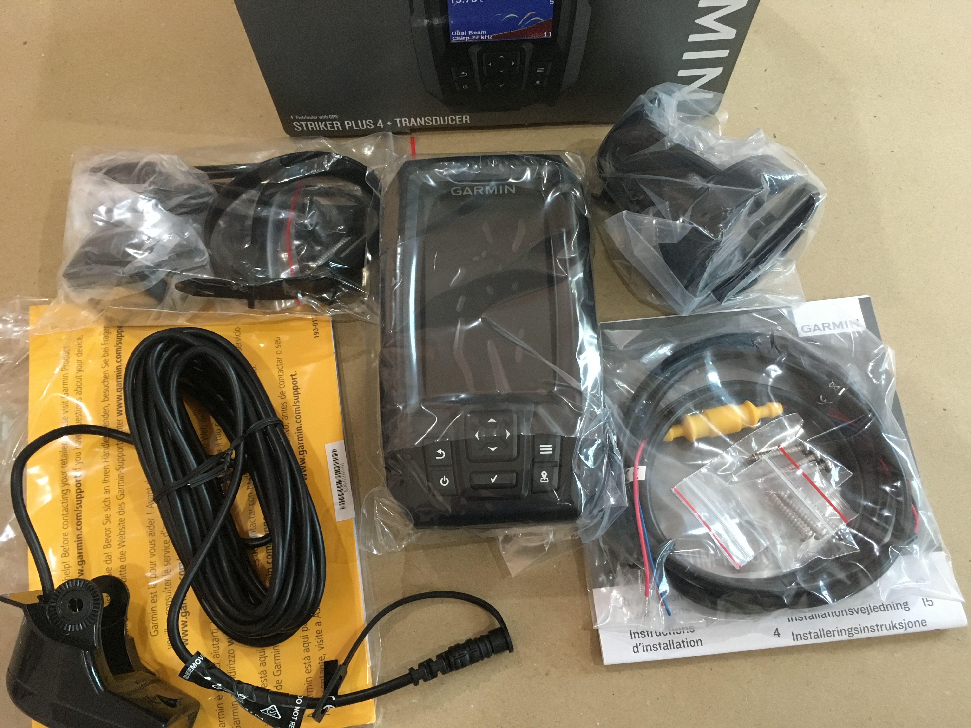 โซน่าหาปลา+GPS รุ่น Garmin Striker Plus 4