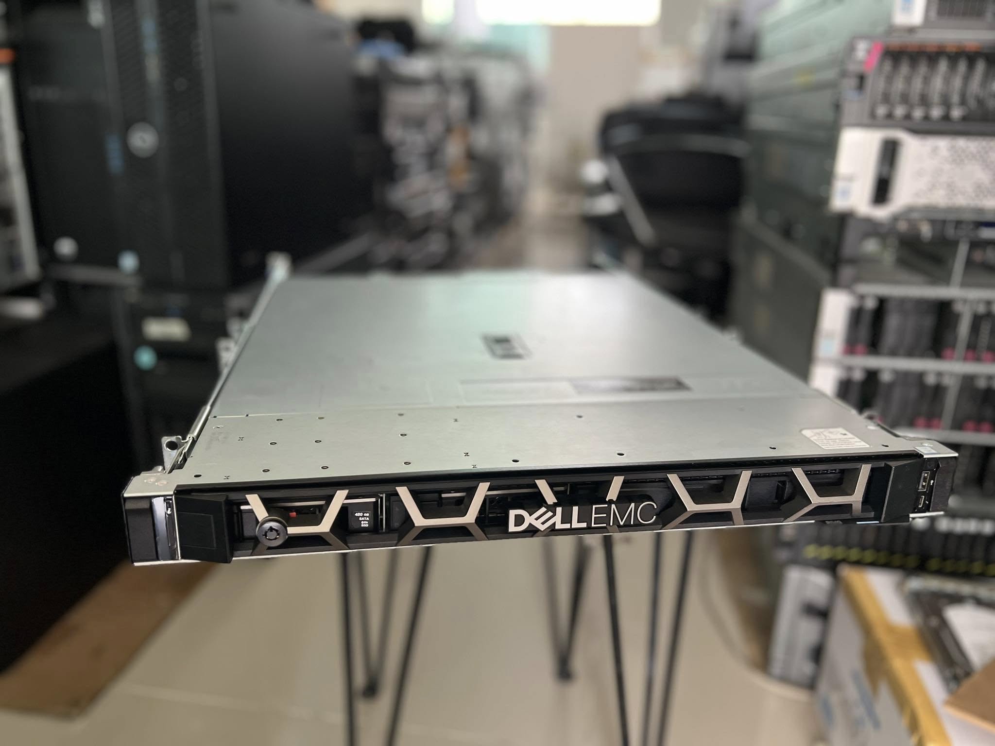 Dell PowerEdge R240 32gb ssd 480 sas 4tb มีราง ประกัน 3 เดือน เซิร์ฟเวอร์ทาวเวอร์เดลมือสองพร้อมใช้งาน