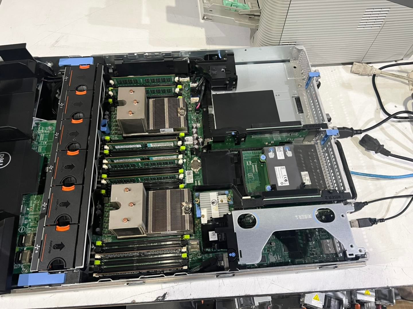 Server dell r720 2cpu 32gb server มือสองพร้อมใช้งาน
