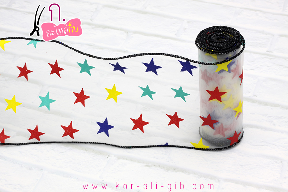 ริบบิ้นผ้าเย็บขอบ ผ้าออแกนดี้ลายดาว ขอบดำ ขนาด 10 ซม.