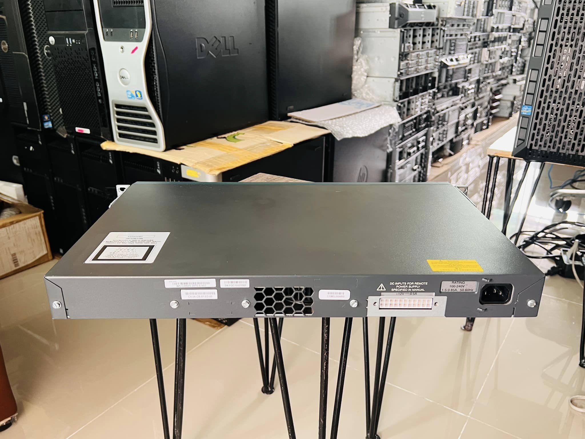 Cisco 2960S-24TS-S switch gigabit 24 port มือสองพร้อมใช้งาน