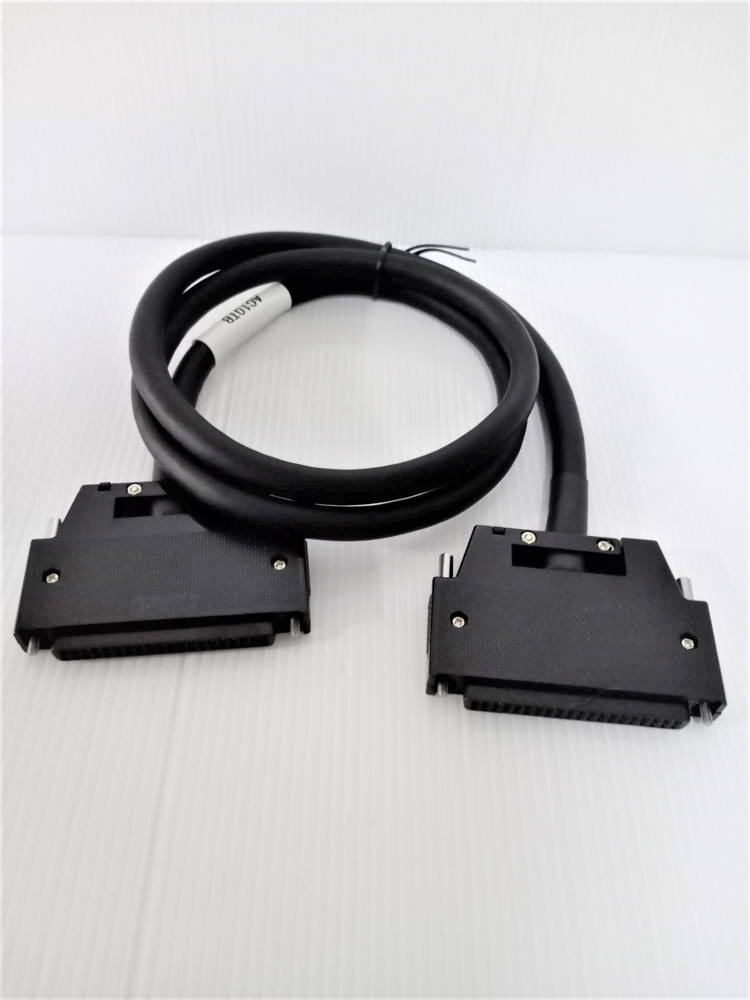 AC10TB สาย I/O Connector สำหรับ PLC 32 I/O ( 40 Pin ) ยาว 1 เมตร.