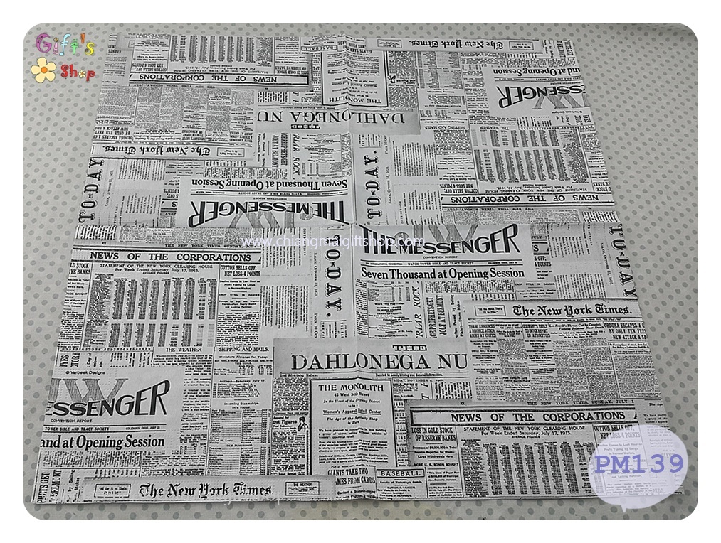 กระดาษแนปกิ้น ลายกระดาษหนังสือพิมพ์ภาษาอังกฤษ ลายอักษรภาษาอังกฤษ ลายตัวอักษรสีดำพื้นหลังสีขาว ลายตัวอักษรดำขาว The Messenger