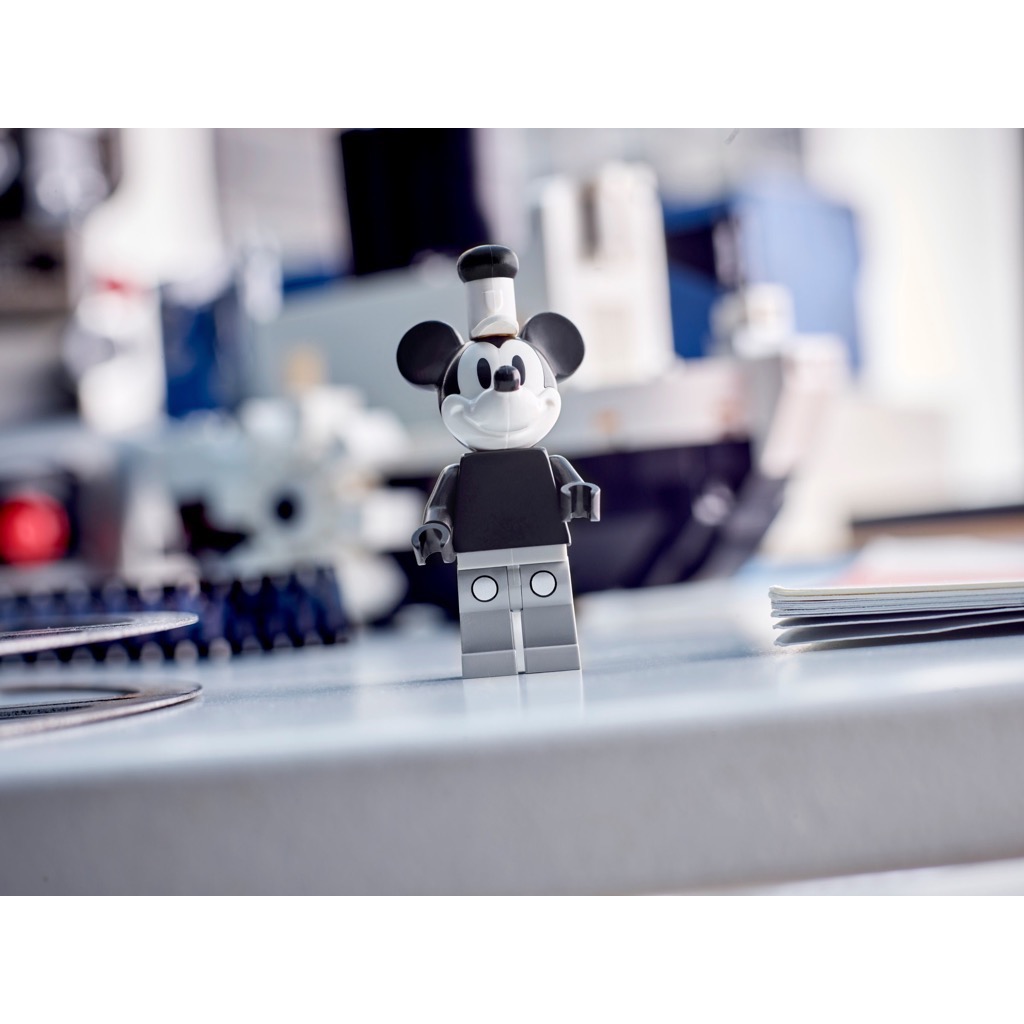 เลโก้ LEGO Exclusives 40659 Mini Steamboat Willie