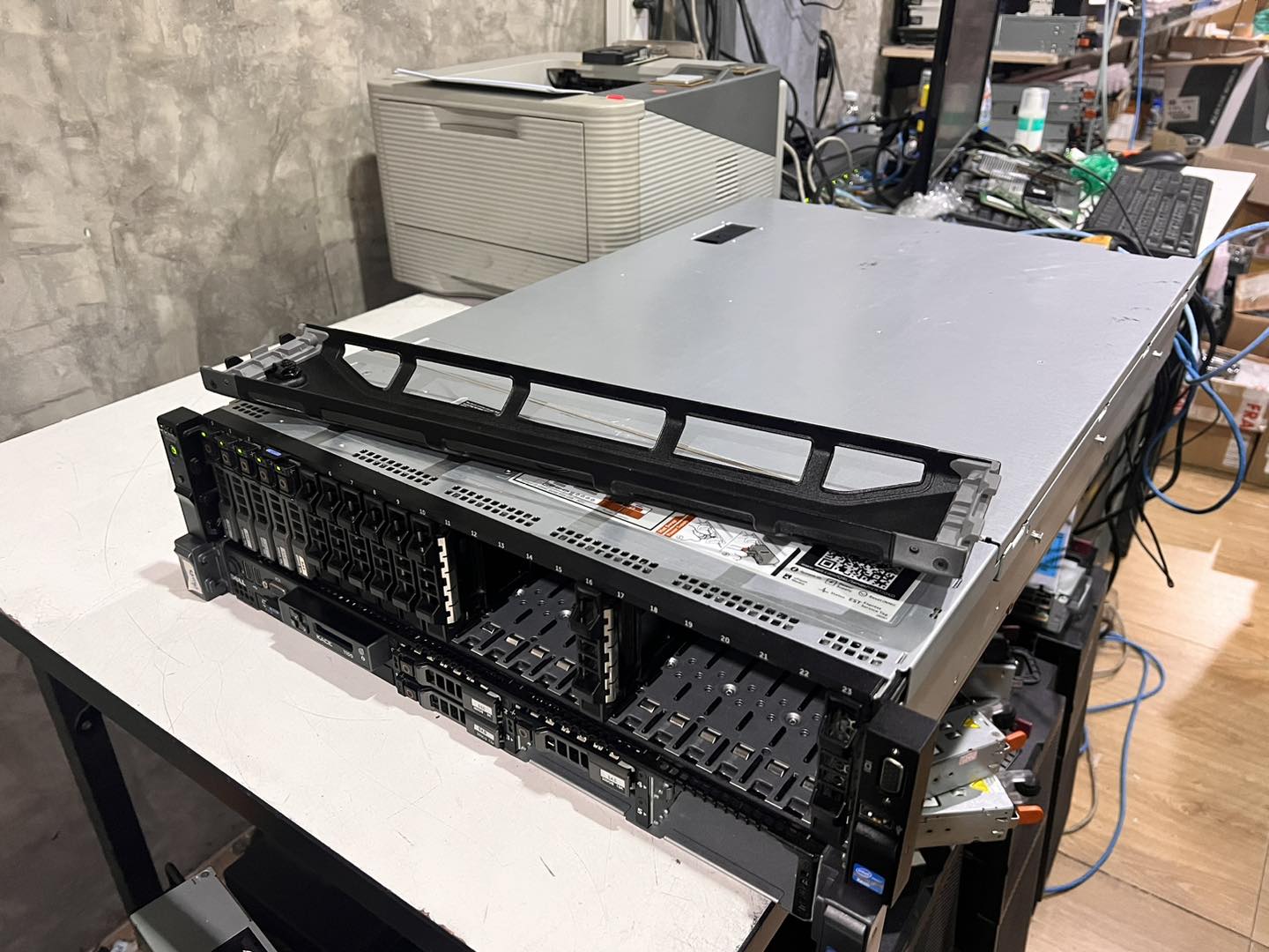 server dell r720xd 2cpu 32gb hdd 24ลูก เซิฟเวอร์มือสองพร้อมใช้งาน