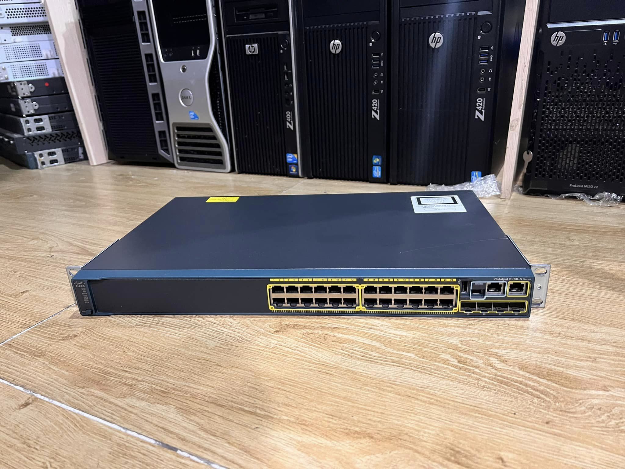 Cisco 2960S 24port Gigabit สวิตช์มือสองพร้อมใช้งาน