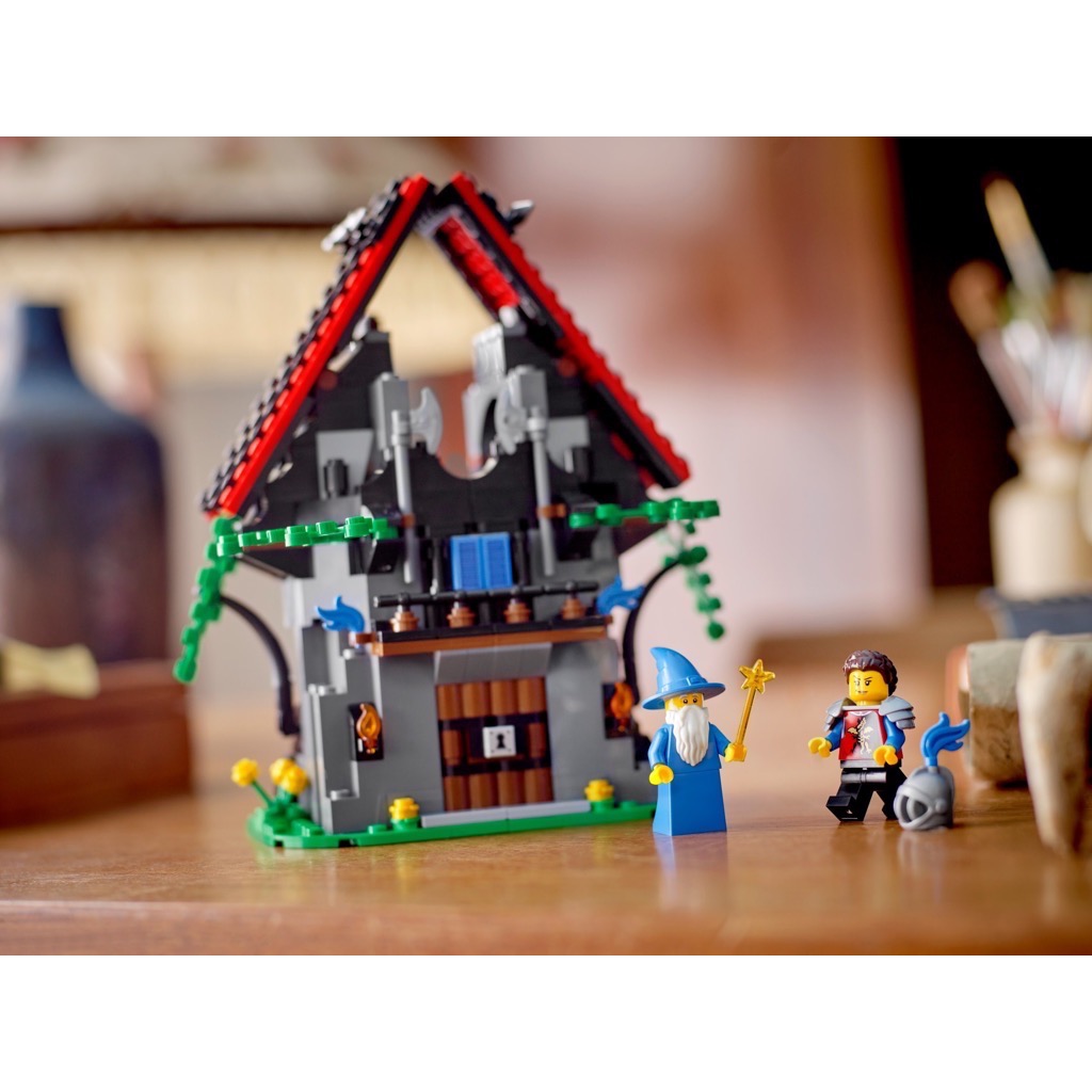 เลโก้ LEGO Exclusives 40601 Majisto's Magical Workshop