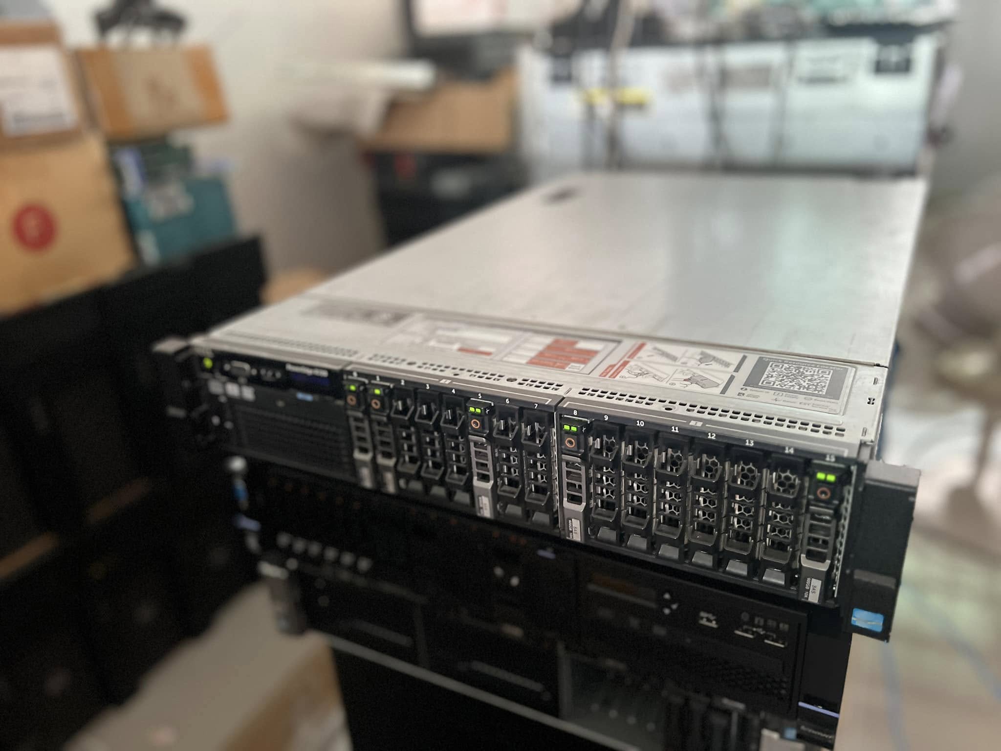 dell r720 server 2cpu 64gb 20cores 2.5" 16 unit เซิฟเวอร์เดลมือสองพร้อมใช้งาน