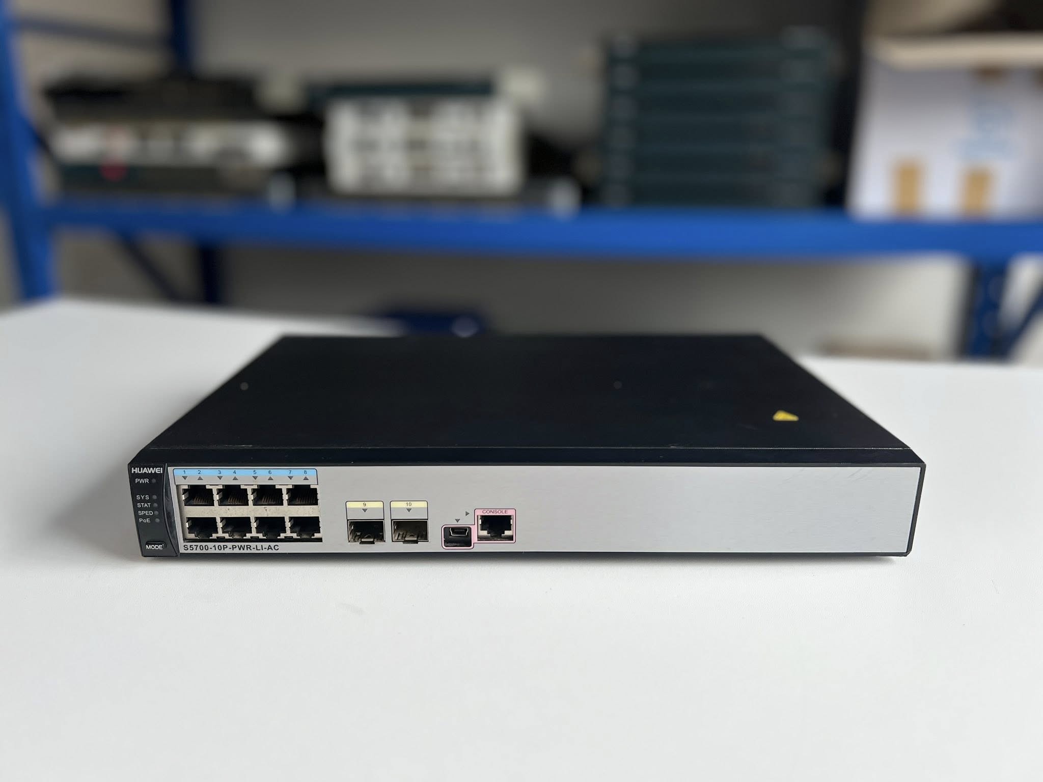 Switch Huawei Gigabit PoE 8port S5700-10P-PWR-LI-AC สวิทหัวเว่ยมือสองพร้อมใช้งาน