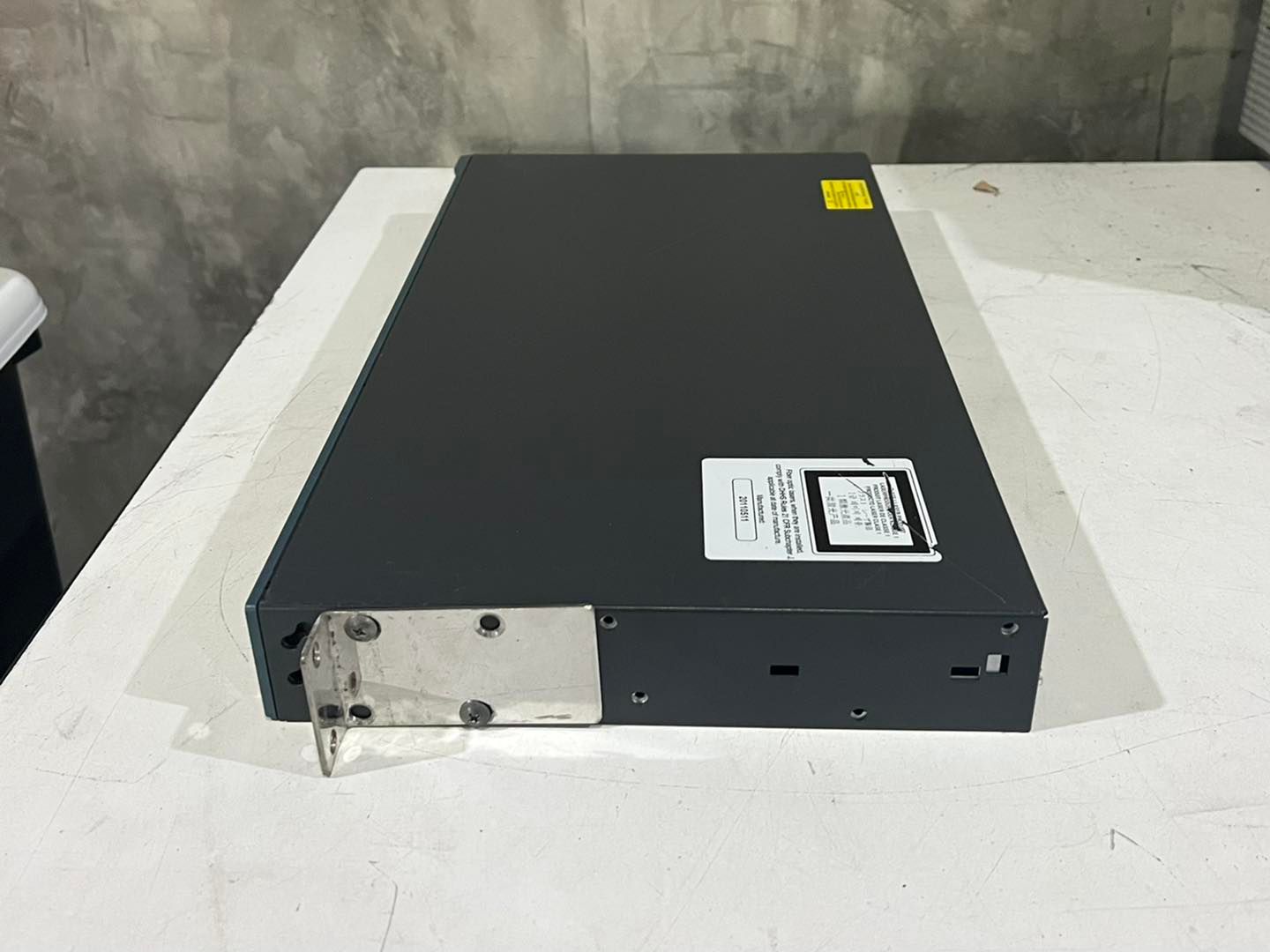 Switch Cisco 2960 48TC S switch มือสองพร้อมใช้งาน