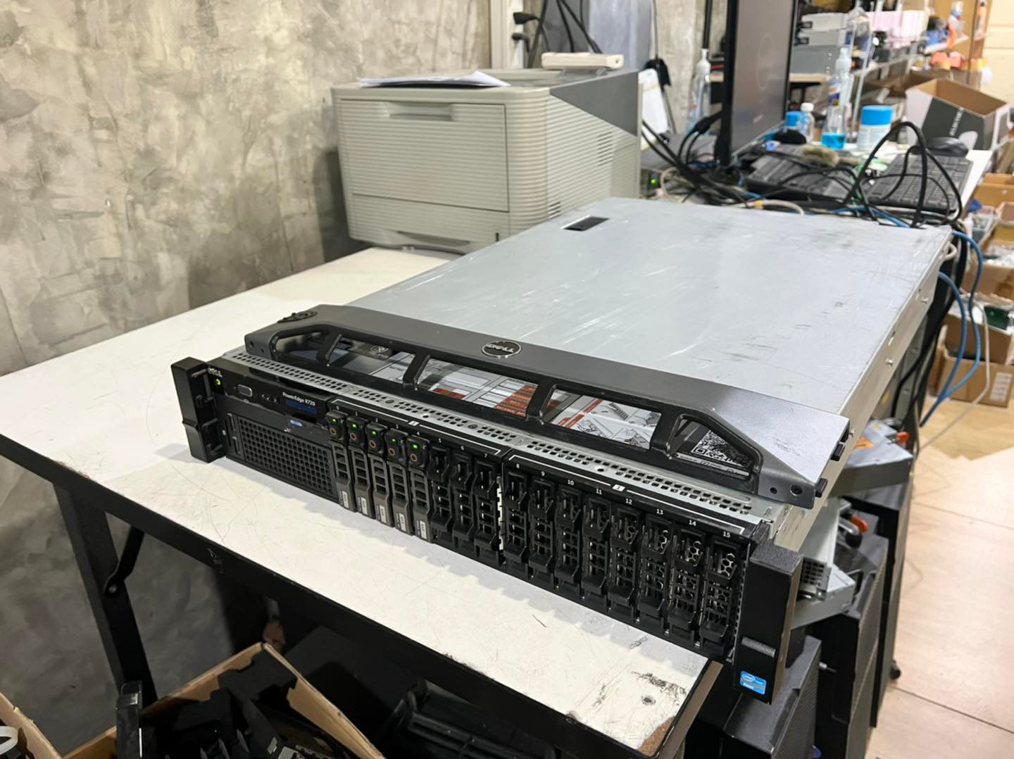 Server dell r720 2cpu 32gb 24cores server มือสองพร้อมใช้งาน