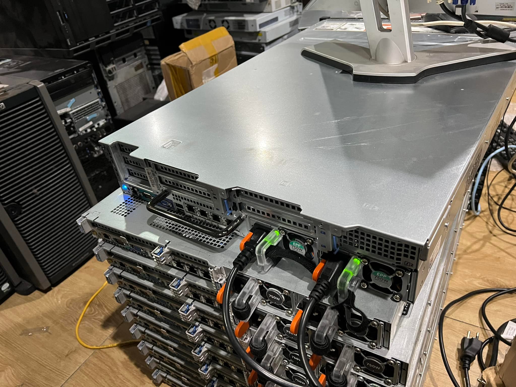Dell R730 2cpu 32gb Server มือ 2 พร้อมใช้งาน