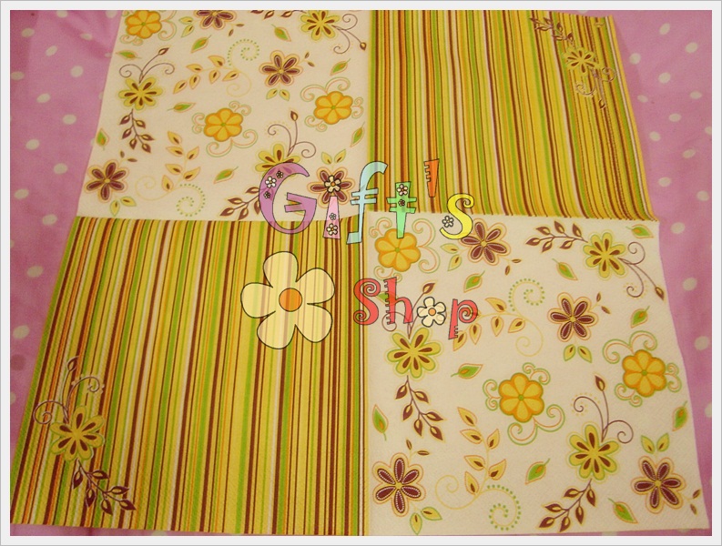 กระดาษแนปกิ้น ลายดอกไม้ สลับลายเส้นสีเขียวน้ำตาล