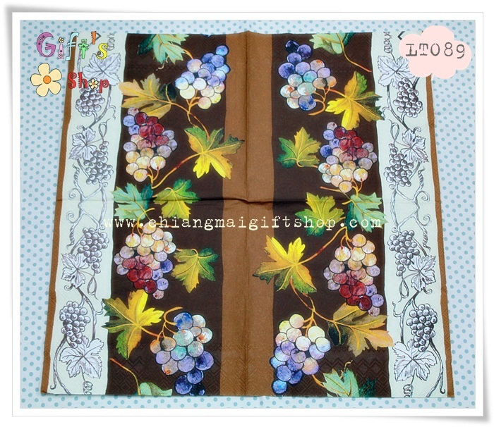 กระดาษแนปกิ้น ลายพวงองุ่นวินเทจ พื้นหลังสีน้ำตาล