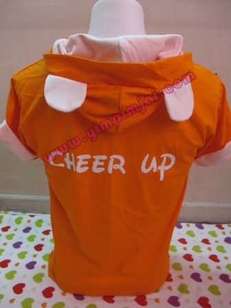 เสื้อฮู้ดสีส้มหูหมีสีขาวลาย KM Cheer up