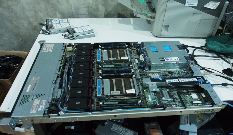 hp dl360p g8 2cpu 32gb มือ 2 พร้อมใช้งาน