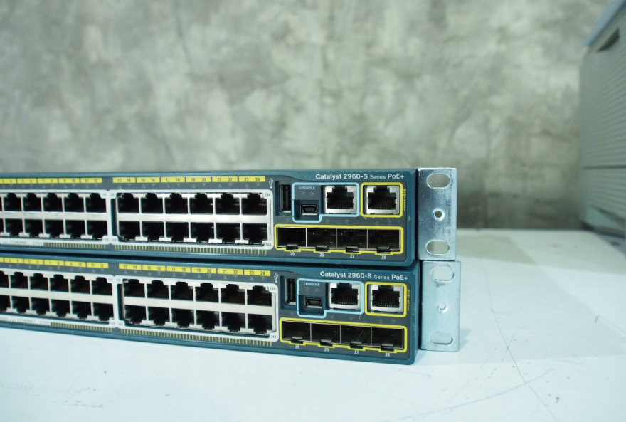 Cisco 2960S-24PS-L PoE 10/100/1000 มือ 2 พร้อมใช้งาน