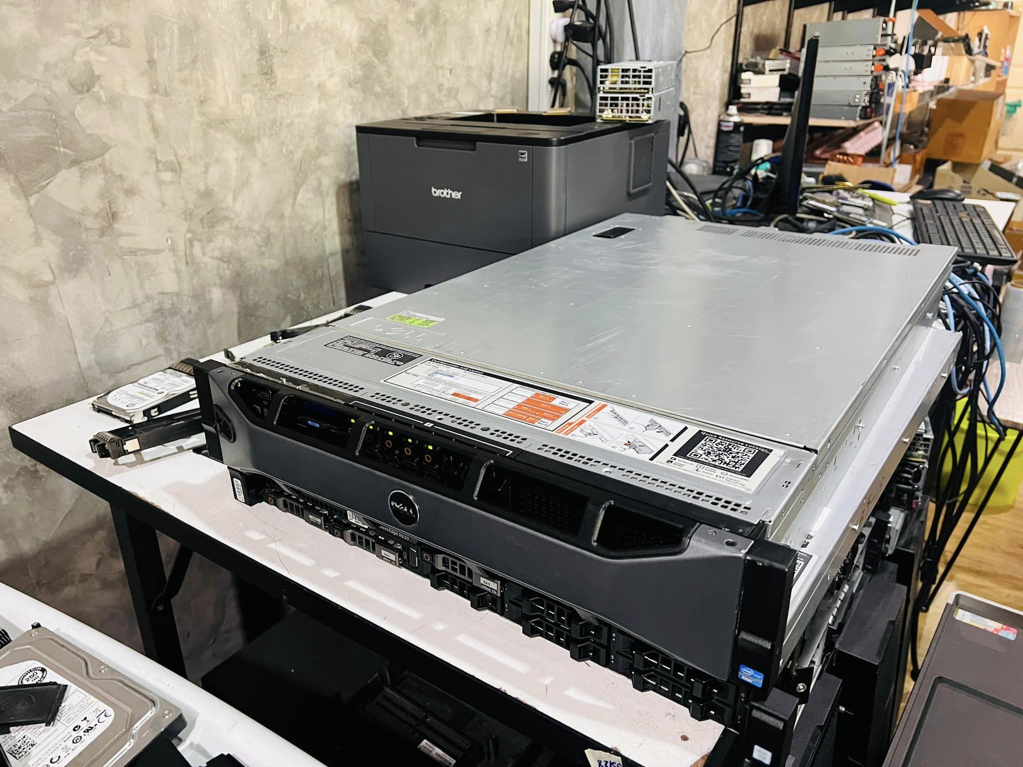 dell r820 4cpu 256gb 32cores เซิฟเวอร์มือสองพร้อมใช้งาน