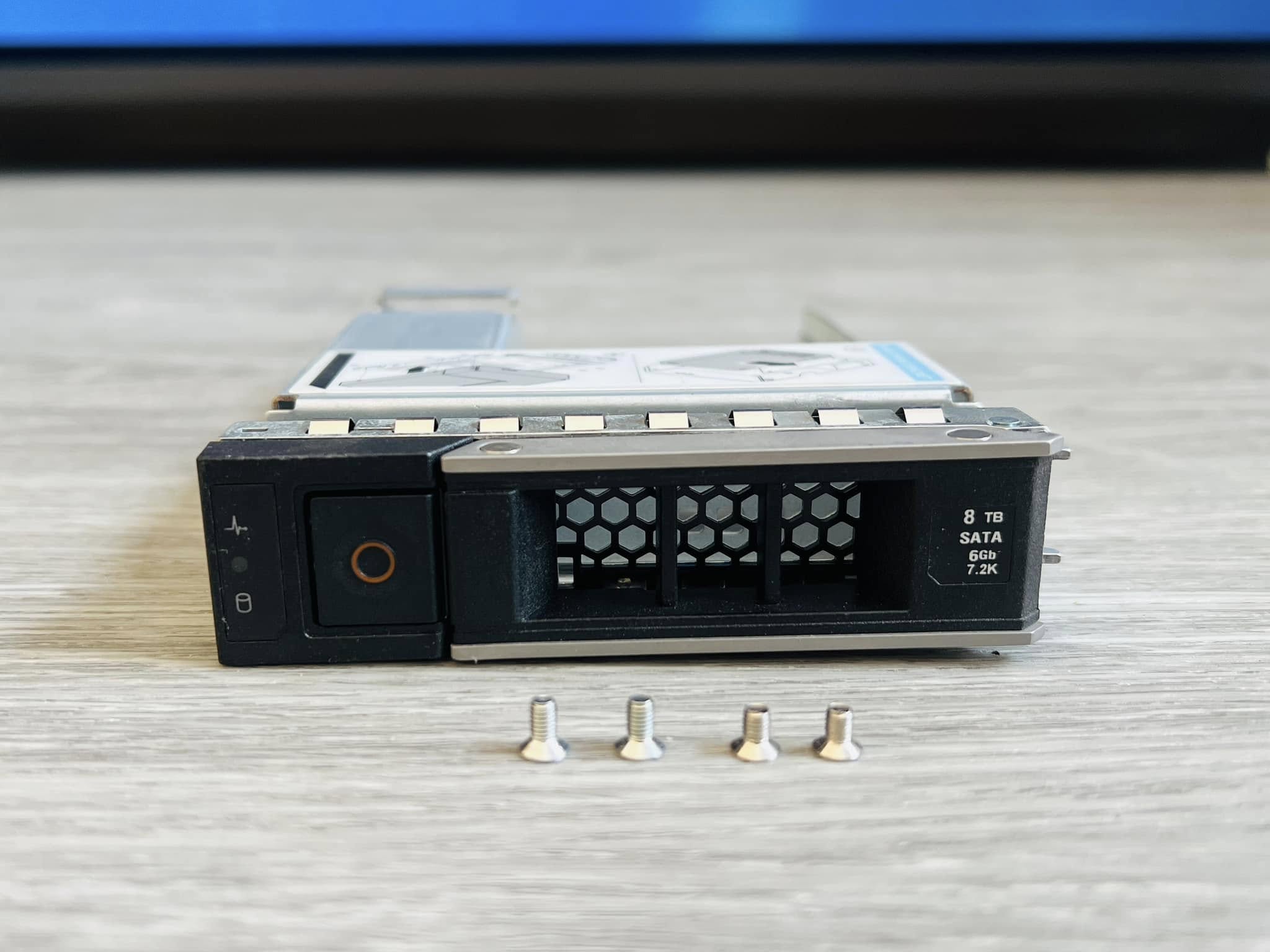 tray dell 3.5 to 2.5" R750 R250 R740 R740xd R440 R540 R940 R640 T430 T640 T350 นิ้ว gen 14 เทเดลมือสองพร้อมใช้งาน