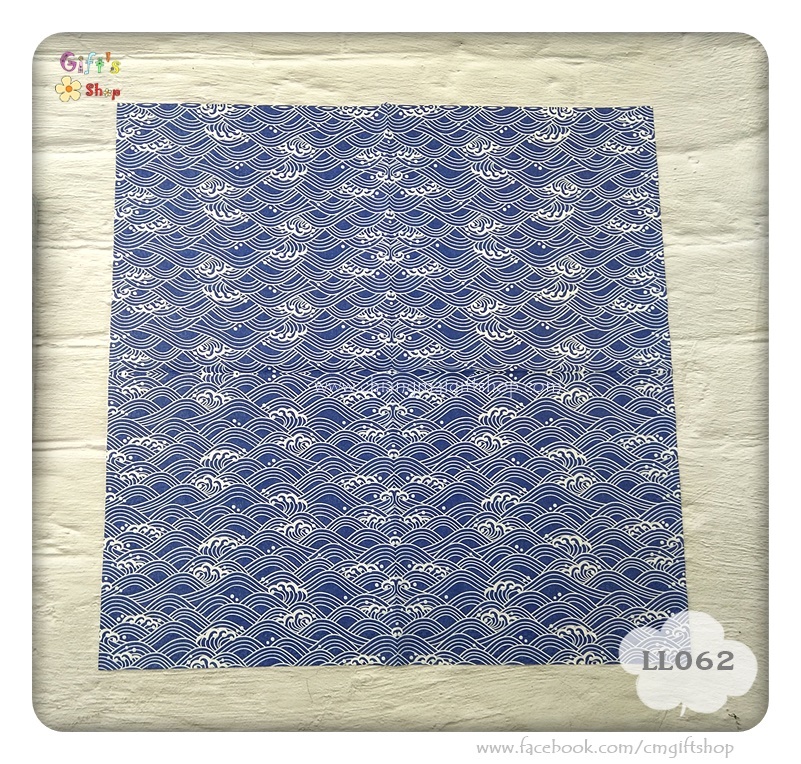 กระดาษแนปกิ้นยุโรป, ลายคลื่นทะเลสีน้ำเงินขาว, Moments waves, สไตล์ญี่ปุ่น, ลายโทนน้ำเงินขาว, พิมพ์ลายนูน, ลายคราม, ลายทะเล, ลายโทนสีน้ำเงินขาว