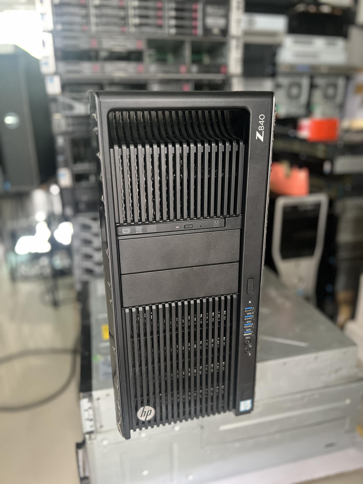 HP Z840 workstation 2cpu 256gb 32Cores การ์ดจอ 4 ตัว เอสพีเวิร์คสเตชั่นมือสองพร้อมใช้งาน