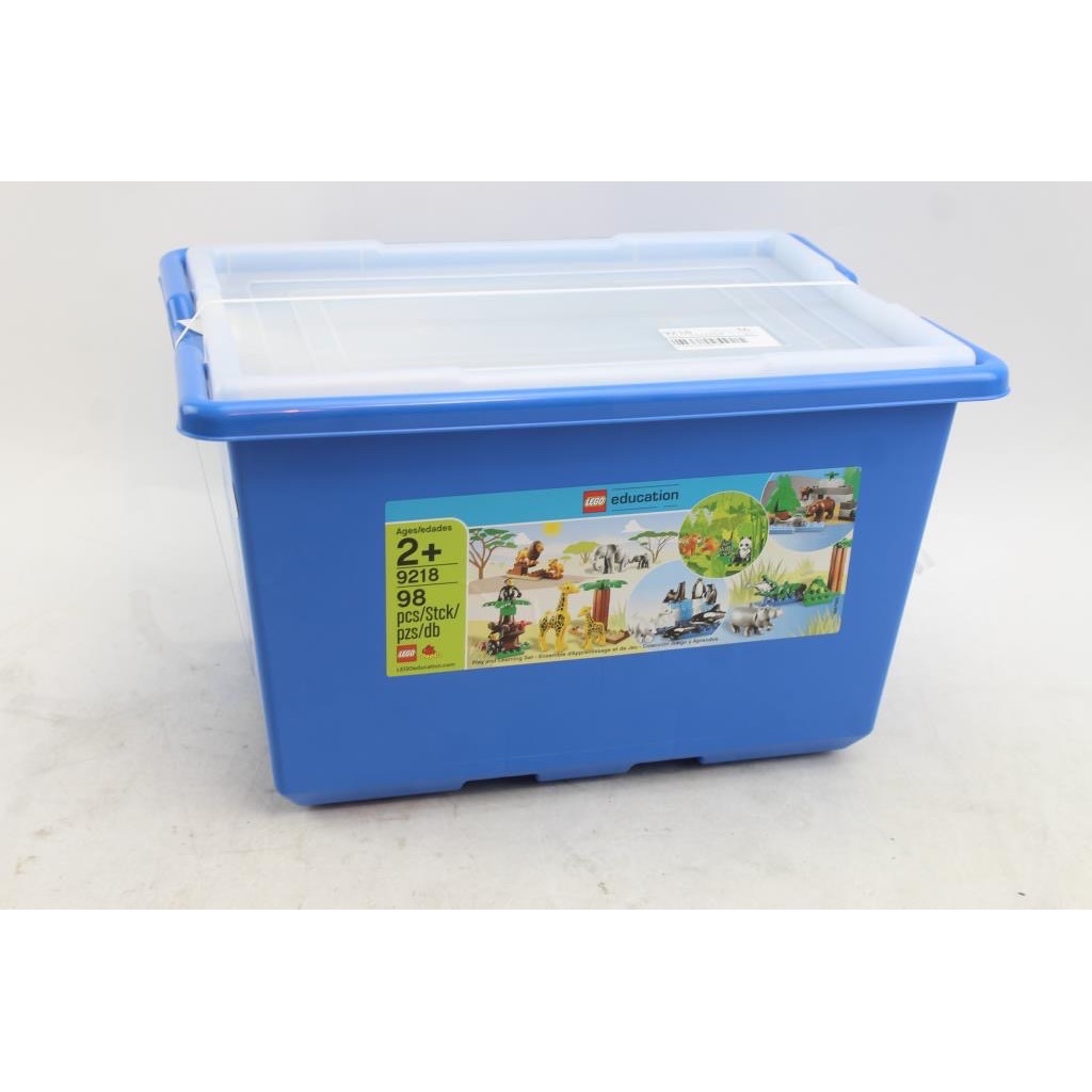 LEGO Duplo 4646268 Wild Animals (9218) New + LEGO Duplo 15"x15" Raised Animal Zoo Green/Yellow/Blue/Gray Base Plate (Plate-Used)