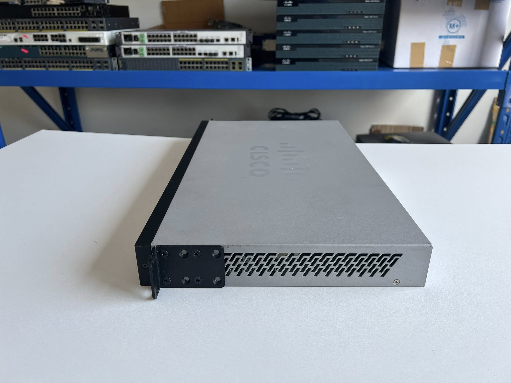 Cisco SG220 26P K9 Gigabit PoE Smart Switch web GUI สวิทกิกะบิตพีโออีมือสองพร้อมใช้งาน