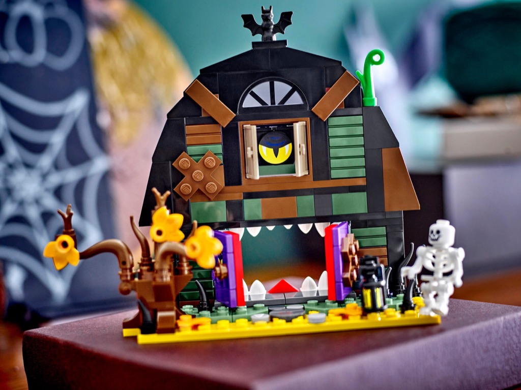 เลโก้ LEGO Exclusives 40721 Halloween Barn