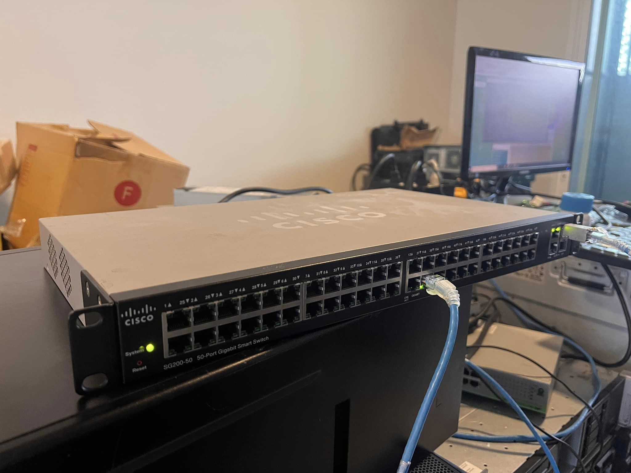 Cisco SG200 Gigabit 50 port สวิทซิสโก้มือสองพร้อมใช้งาน