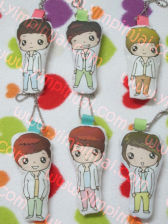 พวงกุญแจตุ๊กตาจิ๋ว