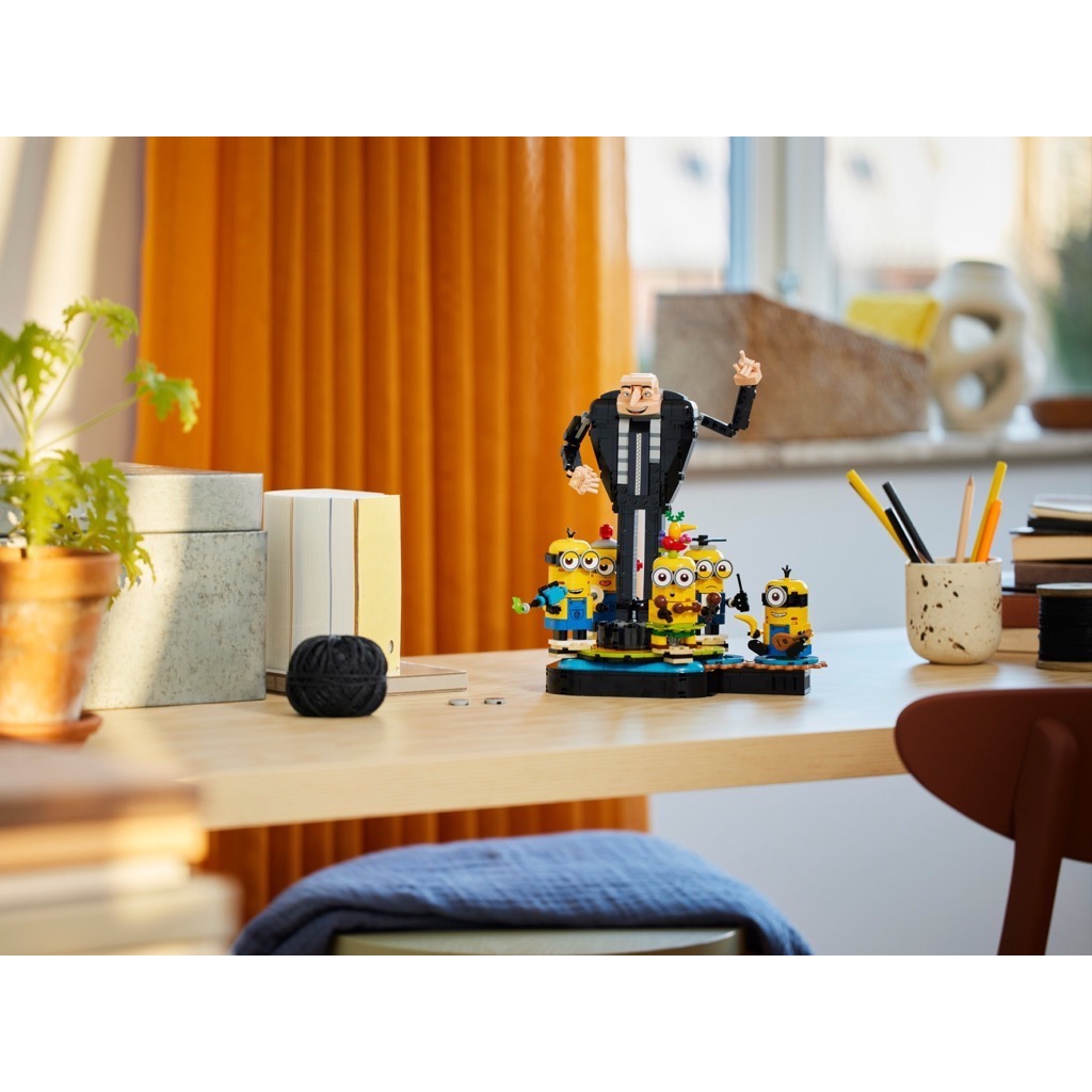 เลโก้ LEGO Minions 75582 Brick-Built Gru and Minions