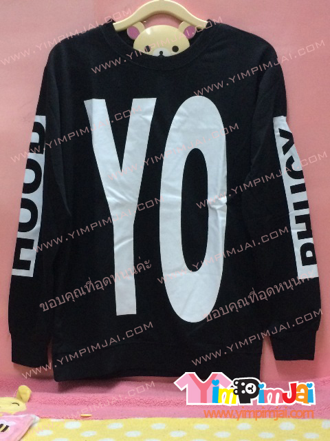 เสื้อกันหนาว สีดำ แขนยาว สกรีนตามสั่ง YO