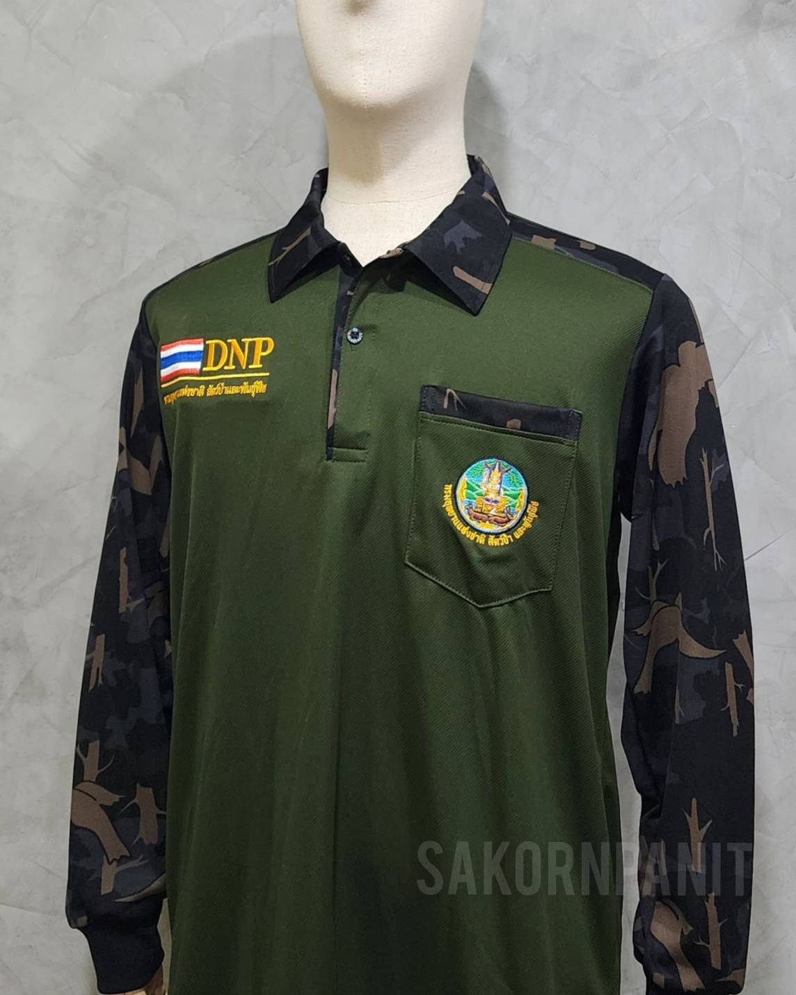 โปโลเขียวขี้ม้า แขนยาวลายพรางดำ-อุทยาน(ผ้ากีฬา) (ไม่มีปักหลัง)