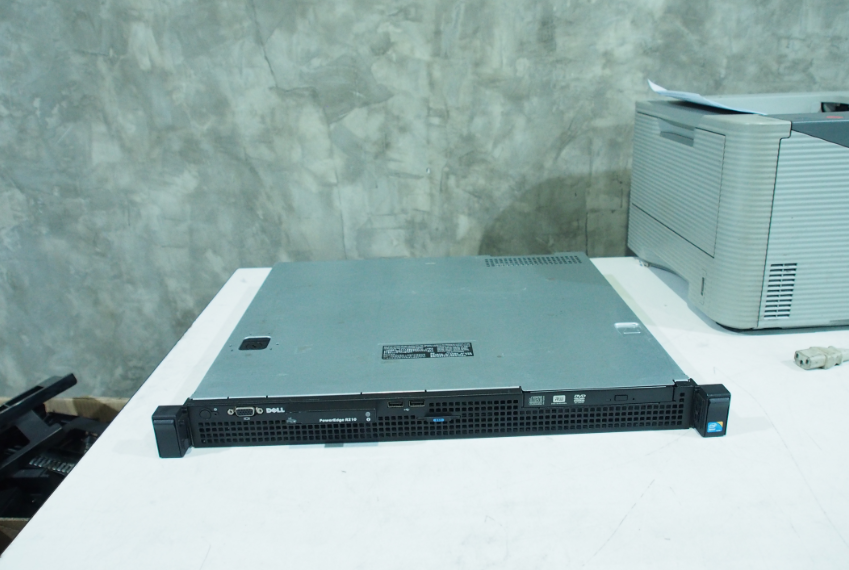 Dell R210 Server มือ 2 พร้อมใช้งาน