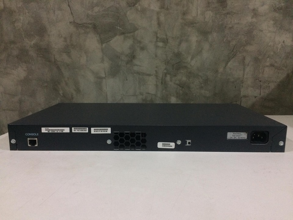 Cisco Catalyst 2960-24-S มือ 2 พร้อมใช้งาน