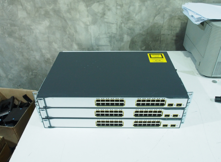 Cisco 3750-24TS-Sมือ 2 พร้อมใช้งาน