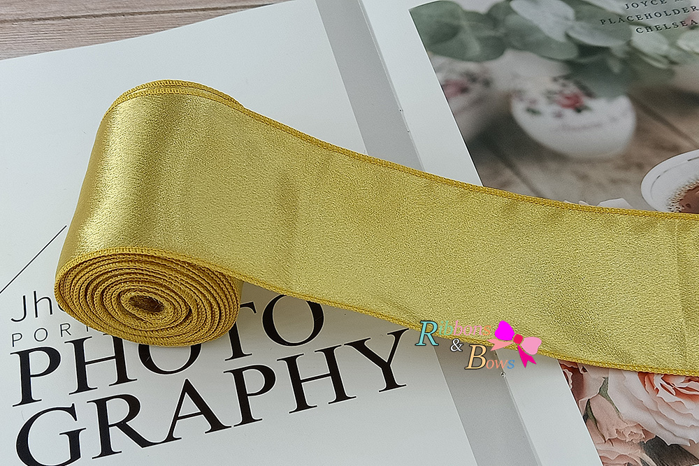 ริบบิ้นผ้าวาเลนติโน่ สีหวาน เย็บขอบ ขนาด 7 ซม.