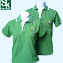 เสื้อโปโล สีเขียวใบเตย ปักตรากระทรวงทรัพย์**