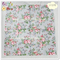 กระดาษแนปกิ้นยุโรป, ลายดอกกุหลาบสีชมพู, ลายดอกกุหลาบสีฟ้า, ลายช่อดอกไม้เล็กๆ, พื้นหลังสีฟ้าอมเทา, ลายของ Cath kidston, ลายดอกกุหลาบ