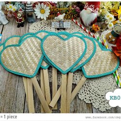 พัดไม้ไผ่สานรูปหัวใจขอบผ้าคอตตอนสีเขียวจุดชมพู แบบ 1 ด้าม, พัดหัวใจขอบผ้าลายจุด, พัดหัวใจ, พัดไม้ไผ่, พัดสาน KB058