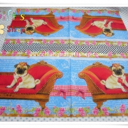 กระดาษแนปกิ้น ลายสุนัขใส่มงกุฎ นั่งโซฟา เบาะสีแดง
