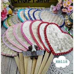 ขายส่ง SALEตำหนิ, ขายลดราคามีตำหนิเล็กน้อย , เกรดบี, พัดไม้ไผ่สานรูปหัวใจขอบผ้าหลายสี, ขายเป็นชุด 1 ชุดมี 17 ด้าม, ประหยัดมาก, ไม่เน้นสวยงามแบบเนี้ยบ คุ้มมาก